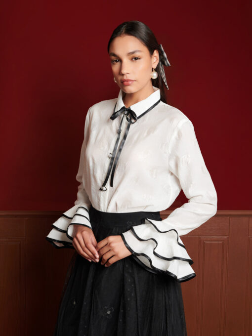 DREAM Shirley Spotted Blouse