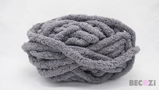 Chunky chenille scarf - Image 4