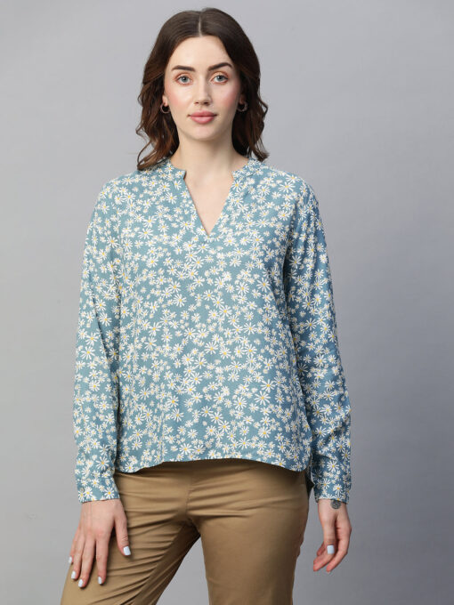 Women's Green Viscose Regular Fit Blouse - Image 2