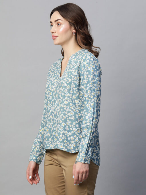 Women's Green Viscose Regular Fit Blouse - Image 3