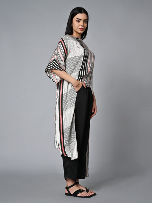 Women's Hand Block Printed Loose Fit Modal Offwhite Blouse - Image 4