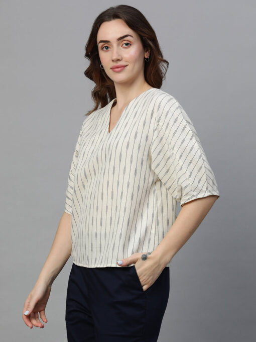 Women's Offwhite Cotton Regular Fit Blouse - Image 4