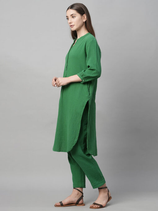 Women's Green Cotton Regular Fit Kurta - Image 3