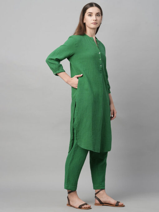 Women's Green Cotton Regular Fit Kurta - Image 4