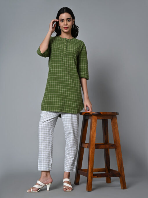 Women's Green Cotton Linen Regular Fit Kurta