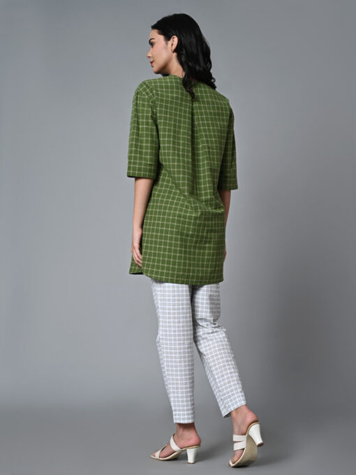 Women's Green Cotton Linen Regular Fit Kurta - Image 5