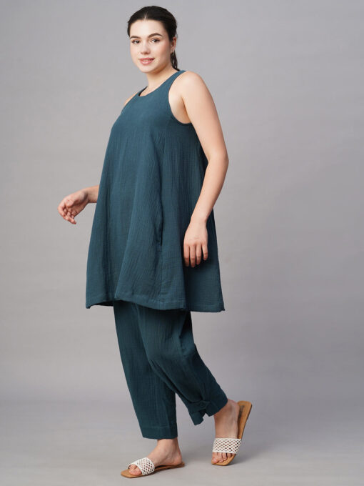 Women's Blue Cotton Regular Fit Kurta - Image 3