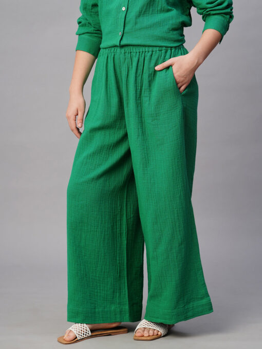 Women's Green Cotton Regular Fit Pant - Image 4