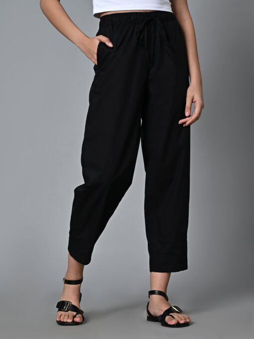 Women's Black Cotton Regular Fit Pant - Image 4