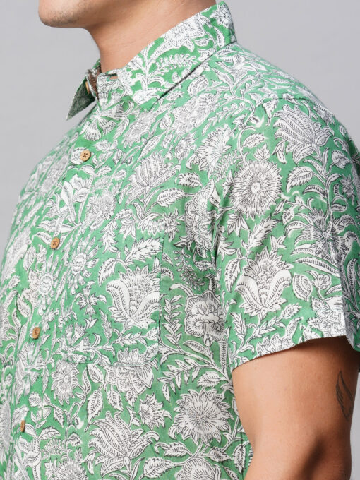 Men's Green Cotton Regular Fit Printed Shirt - Image 8