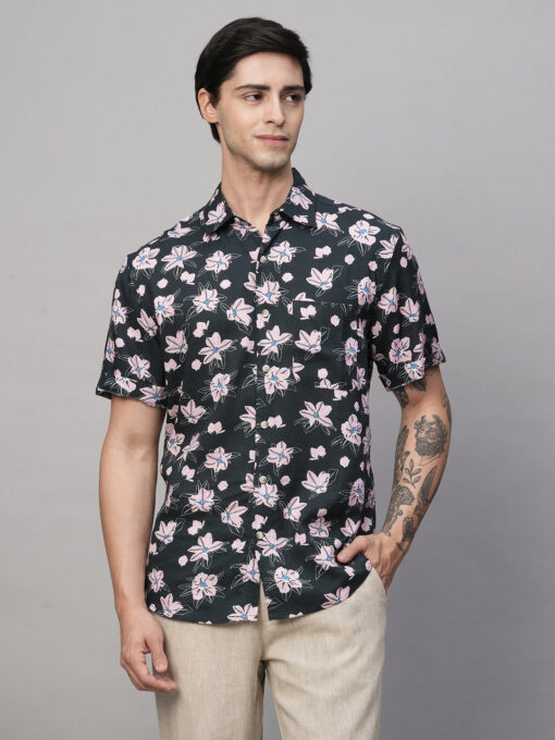 Men's Linen Blend Regular Fit Short Sleeve Printed Shirt - Image 3