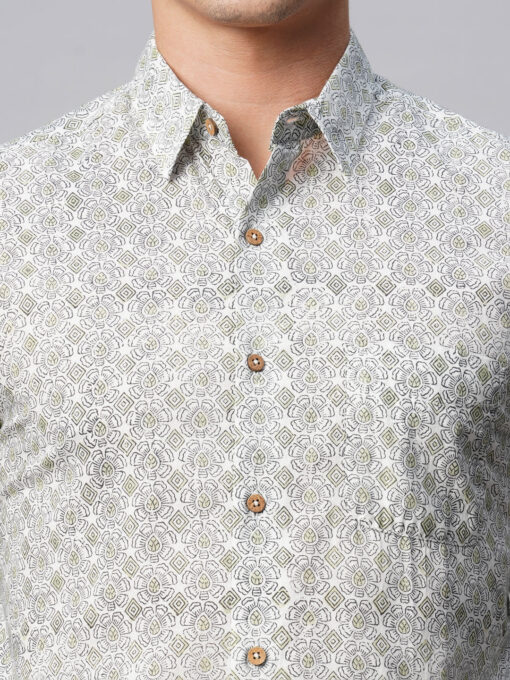 Men's Green Cotton Regular Fit Printed Shirt - Image 7