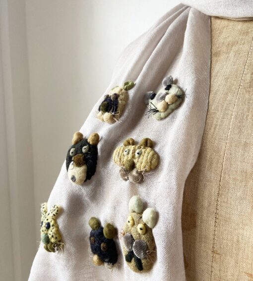 Sophie Digard / wool scarf (V4943/MR) - Image 2