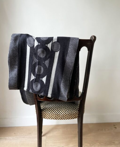 wolvis / scarf GUNTA charcoal (charcoal gray / maxi) - Image 7